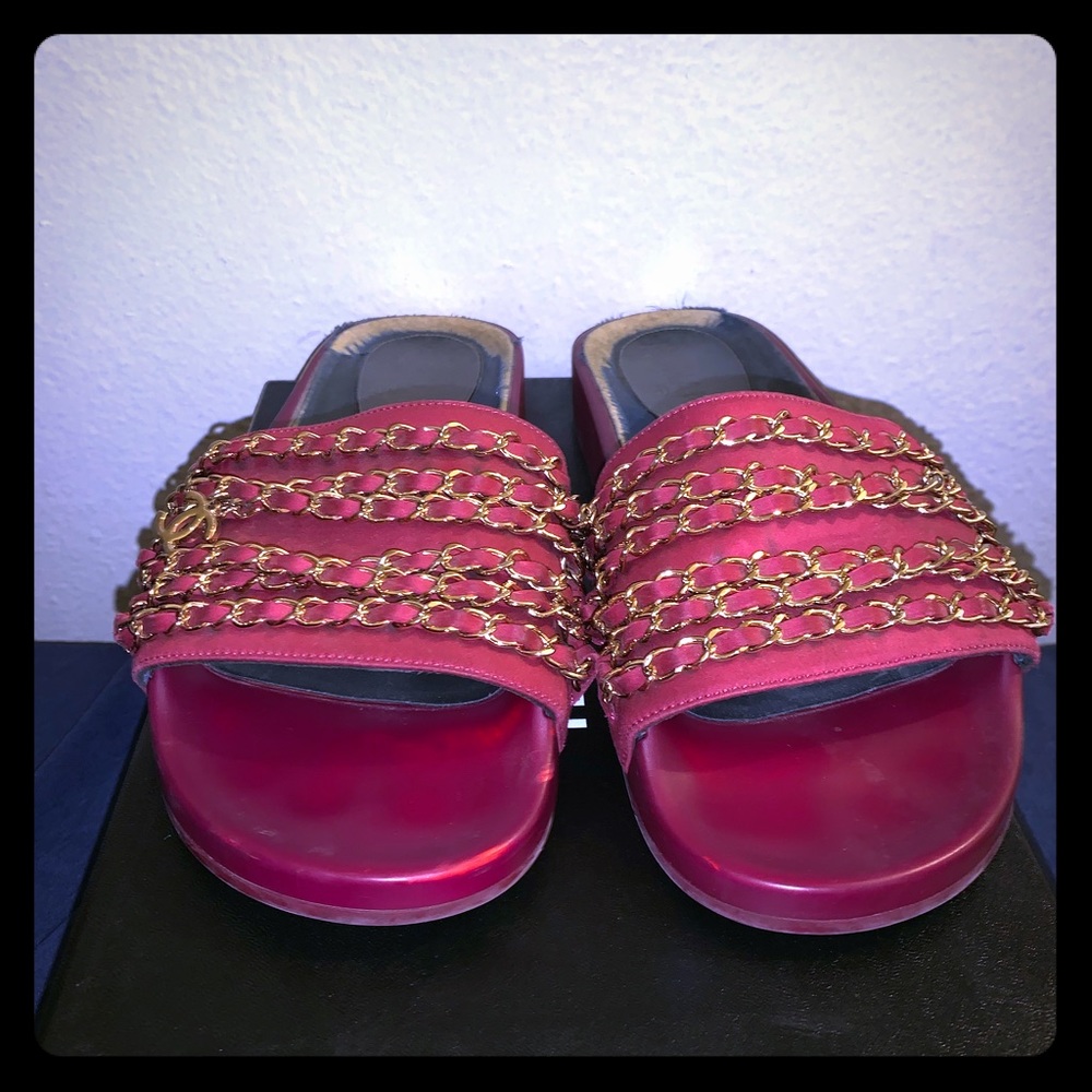 Chanel Slides